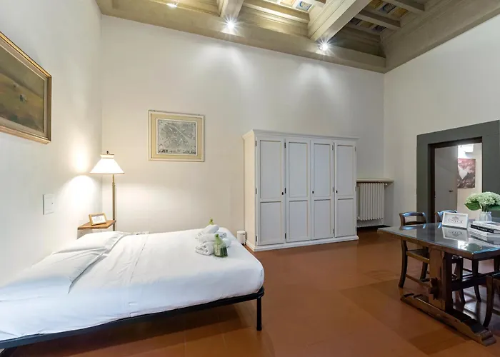 Unyca- Elegant Apartment "Santo Spirito"